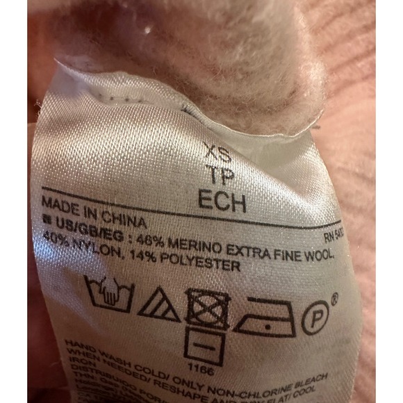 Banana Republic Ribbed Turtleneck Sweater Light Pink XS Merino Wool Blend - Picture 7 of 9